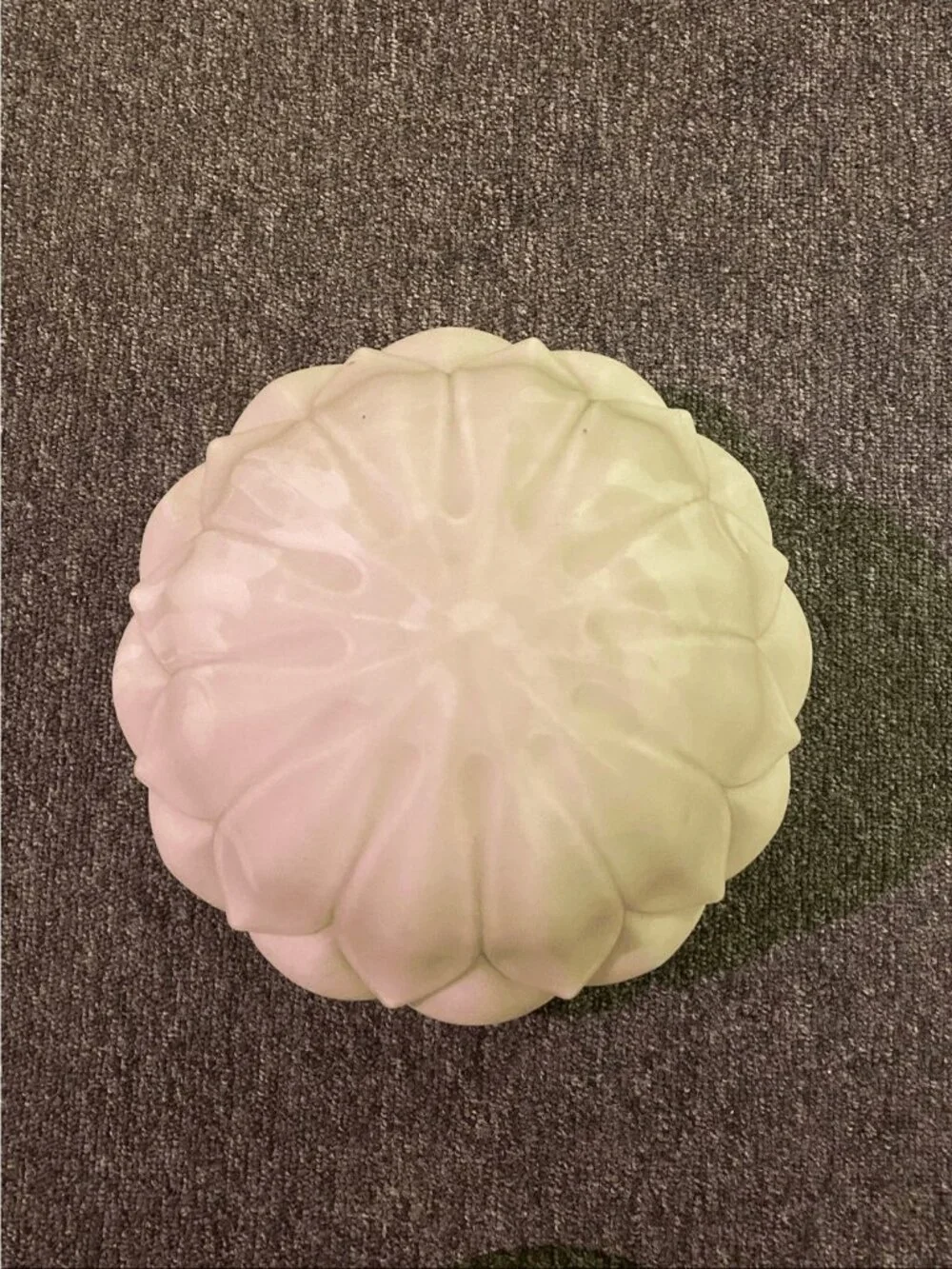 Antique Art Deco Style Artichoke Pattern Frosted Glass Shade